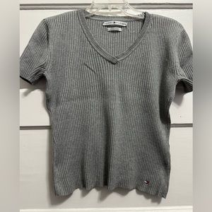 Women’s Tommy Hilfiger Gray Short Sleeve Sweater Size Medium